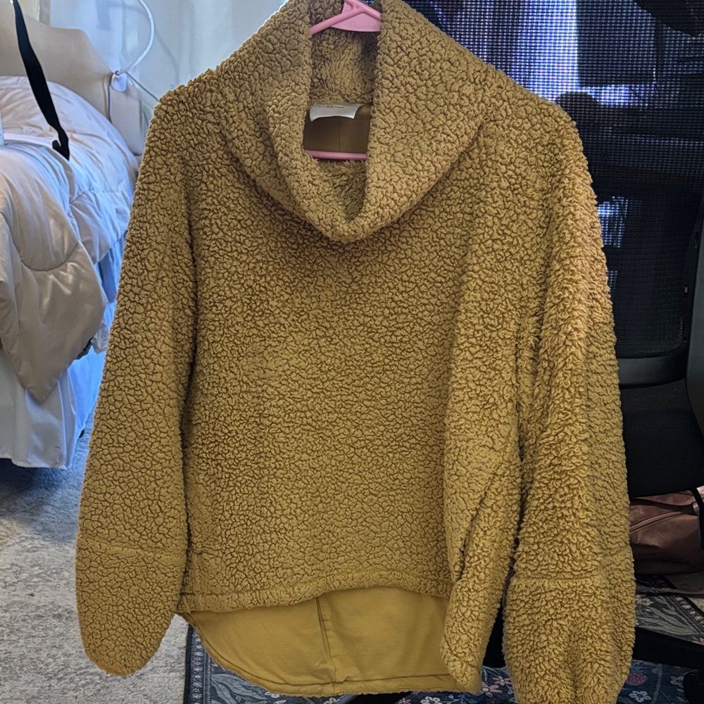 Lululemon Warm Restore Women's teddy Sherpa Cowl-Neck Sweater